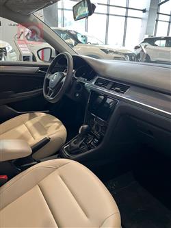 ڤۆڵکسواگن بۆڕا